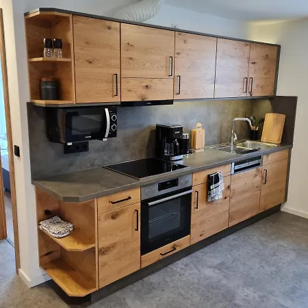 Zur Rhoen Tischlerei Wiesenthal