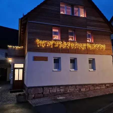 Zur Rhoen Tischlerei *