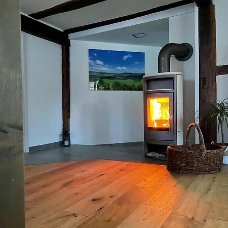 Zur Rhoen Tischlerei *