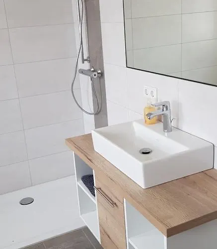 Zur Rhoen Tischlerei Apartman